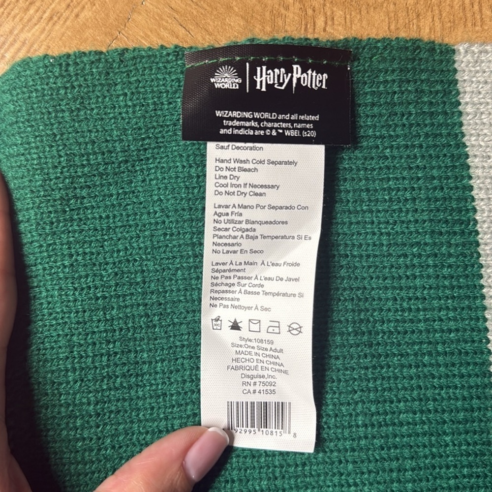 Harry Potter Slytherin Kids Scarf - Picture 3 of 3